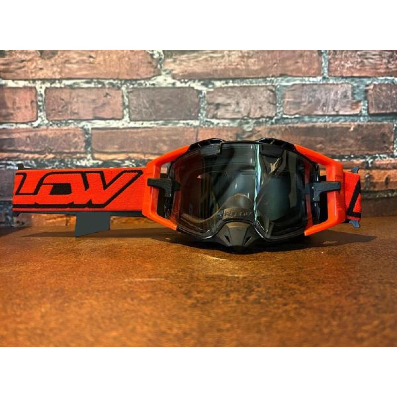 R-Flow | Crossbril GP 06r Rood